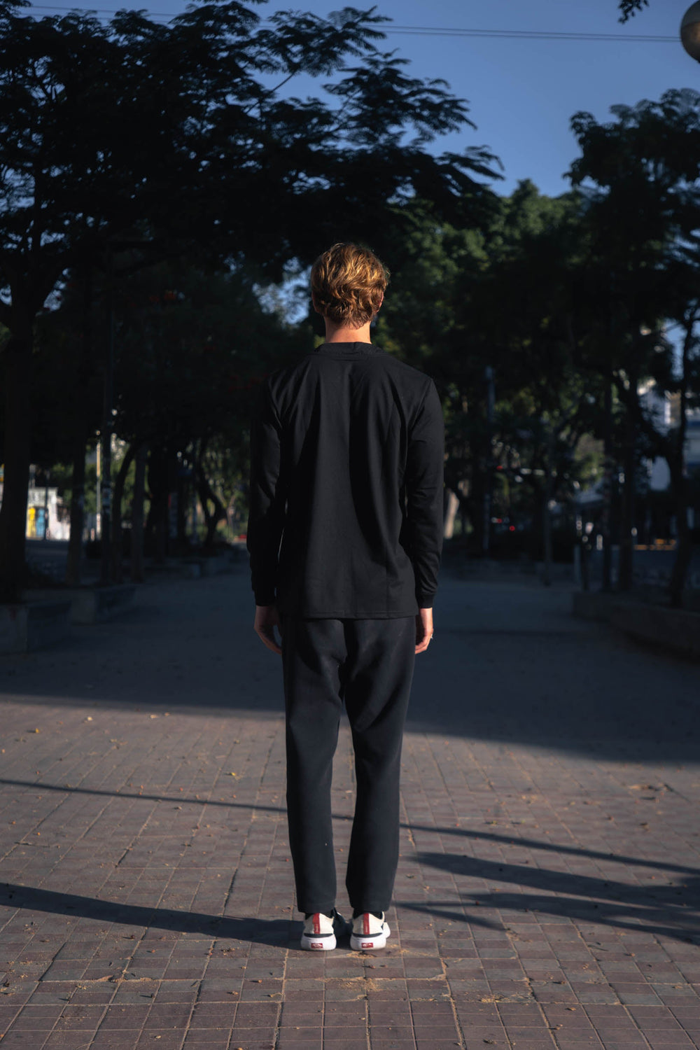 T-SHIRT SHAKA LONG SLEEVE BLACK