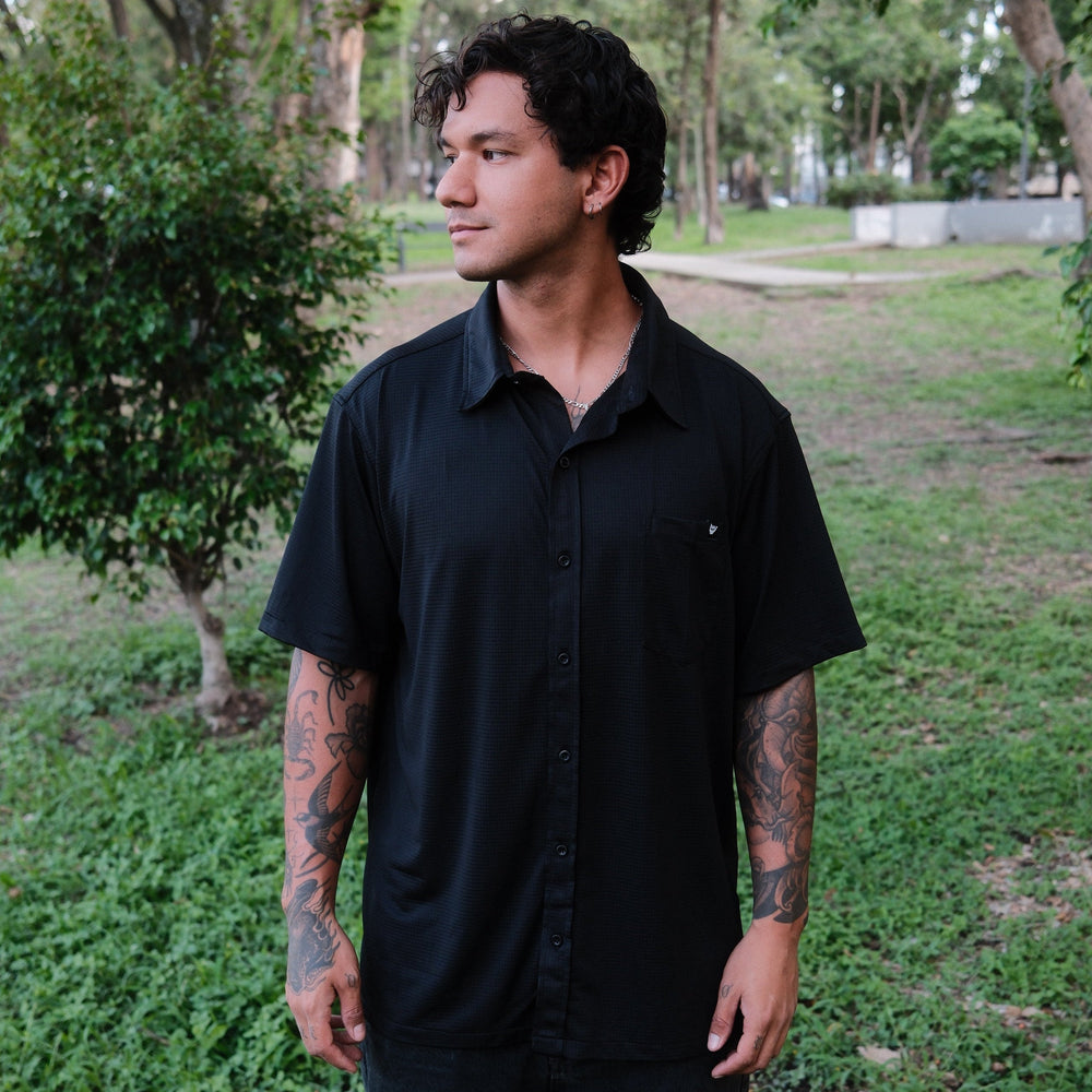 TECH PARTY SHIRT BLACK RELAX FIT